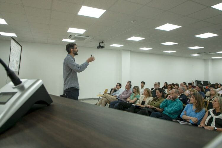 LA UNLC PRESENTA LOS PROYECTOS DE INVESTIGACIÓN Y DESARROLLO 2025-2026