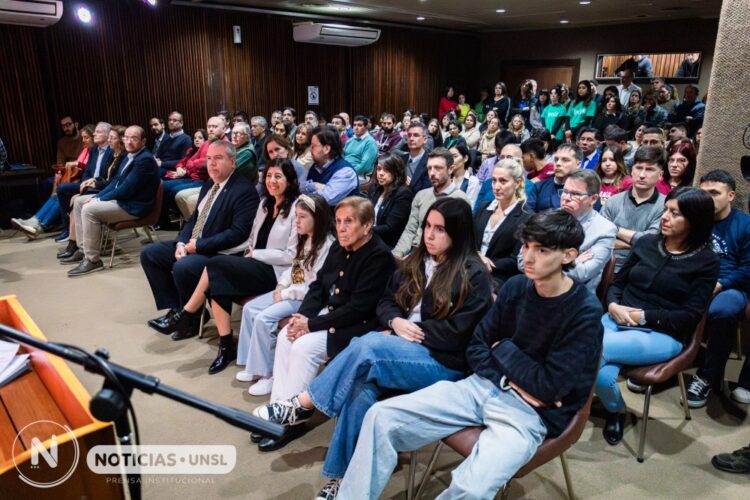 DESCUBRIERON EL CUADRO DE MORIÑIGO QUE FORMARÁ PARTE DE LA GALERÍA DE RECTORES