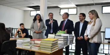 CON UNA INVERSIÓN SUPERIOR A LOS 9 MILLONES DE PESOS, LA UNVIME ADQUIRIÓ LIBROS PARA ESTUDIANTES DE CIENCIAS DE LA SALUD