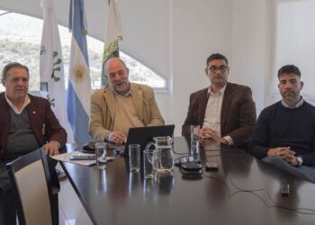 LA ULP FIRMÓ UN CONVENIO CON LA UNIVERSIDAD DEL RÍO DE ECUADOR