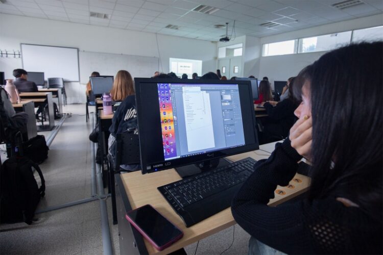 LA ULP LANZA UNA DIPLOMATURA EN REDES SOCIALES Y AMPLÍA SU PROPUESTA VIRTUAL