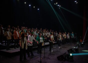 “LA MAREA” INUNDÓ DE ALEGRÍA Y COLOR EL CINE TEATRO SAN LUIS