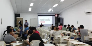 SE LLEVÓ A CABO EL TALLER DE EDUCACIÓN FINANCIERA “FINANZAS A MANO”