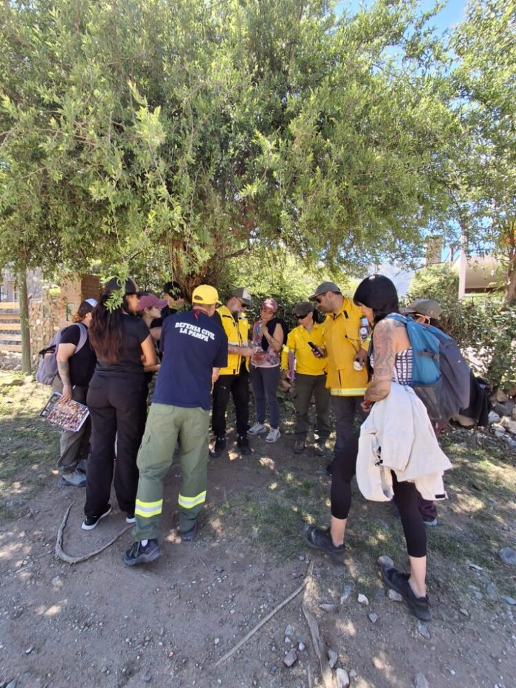 ESTUDIANTES DE INCENDIOS FORESTALES HICIERON PRÁCTICAS DE MAPEO EN CARPINTERÍA