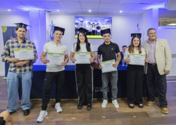 LA ULP CONCRETÓ UN NUEVO EGRESO DE ESTUDIANTES EN LA MODALIDAD ADULTOS