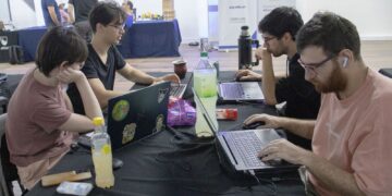 JÓVENES DE TODAS LAS EDADES PARTICIPARON DEL TORNEO DE DESARROLLO DE VIDEOJUEGOS