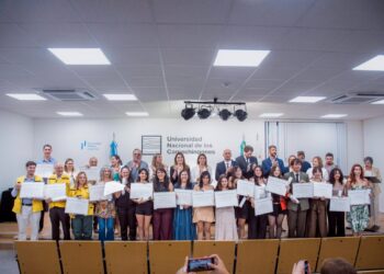 LA UNLC CELEBRÓ UNA NUEVA COLACIÓN: “CADA TÍTULO REAFIRMA EL SENTIDO DE LA EDUCACIÓN PÚBLICA”, DIJO LA RECTORA RODRÍGUEZ SAÁ