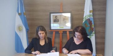 LA UNLC AFIANZA LAZOS CON ESCUELAS DE MERLO