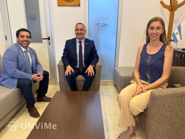 LA DOCTORA LUCIA CARDON SERÁ LA DIRECTORA NORMALIZADORA DE LA ESCUELA DE MEDICINA