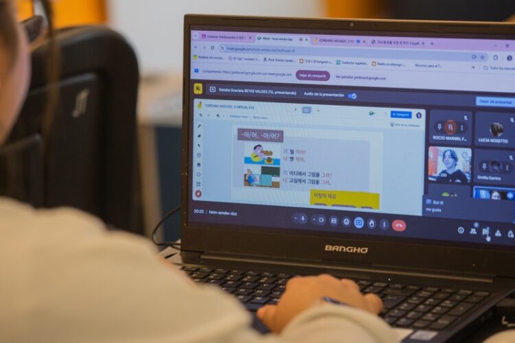 EL INSTITUTO DE IDIOMAS ABRE LAS INSCRIPCIONES A SUS CURSOS VIRTUALES