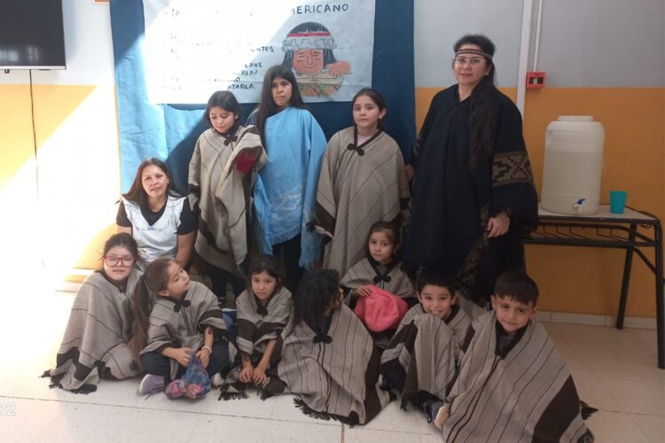 HUELLAS QUE LATEN: LOS ALUMNOS DE LA ESCUELA XUMUCPE RECORRIERON EL CORAZÓN ANCESTRAL DEL PUEBLO HUARPE