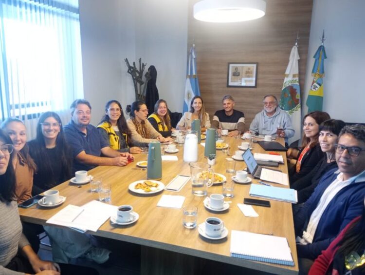 LA UNLC Y AMBIENTE AVANZAN EN ACCIONES PARA PREVENIR INCENDIOS FORESTALES EN EL OESTE PROVINCIAL