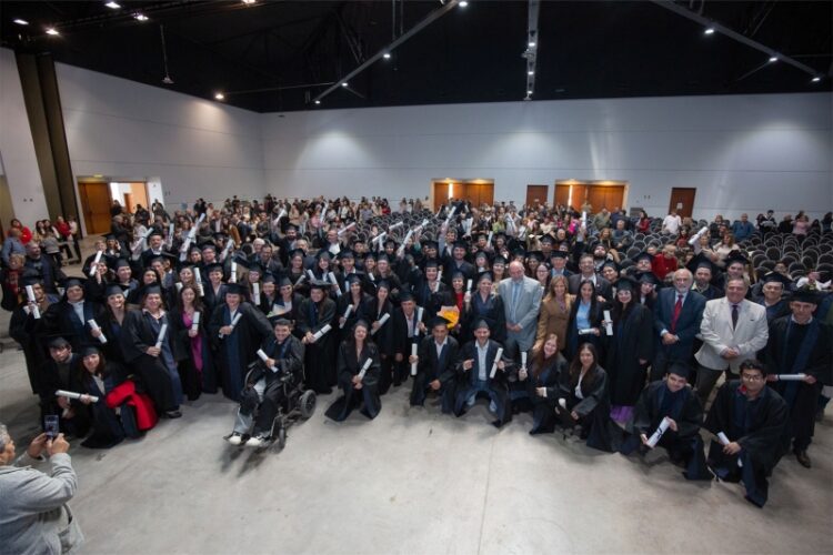 LA ULP ENTREGÓ TÍTULOS Y DIPLOMAS A MÁS DE 150 NUEVOS PROFESIONALES