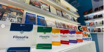 LOS LIBROS DEL PROGRAMA DE FILOSOFÍA DESARROLLADOS EN LA UCCUYO (SEDE SAN LUIS), FUERON PRESENTADOS EN LA FERIA DEL LIBRO DE BUENOS AIRES.