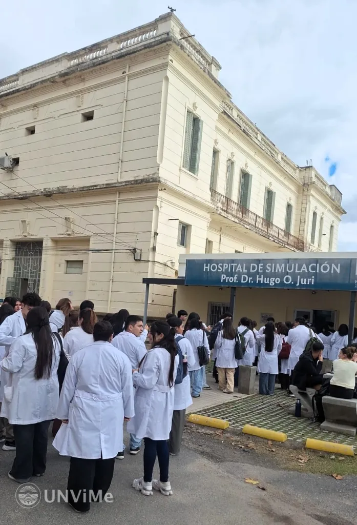 ESTUDIANTES DE MEDICINA ASISTIERON A UNA JORNADA DE FORMACIÓN EN CÓRDOBA