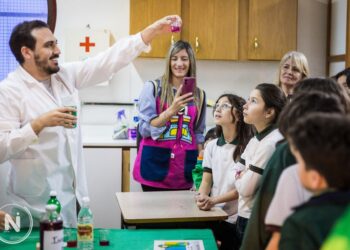 «MINIMENTES» LLEGA A LA UNSL CON UNA JORNADA PARA DESCUBRIR LA CIENCIA JUGANDO