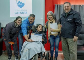 ALUMNOS DEL CENTRO EDUCATIVO TERAPÉUTICO AILEN FINALIZARON CON LOS TALLERES DE DIVULGACIÓN CIENTÍFICA Y TECNOLÓGICA PROPUESTOS POR LA ULP
