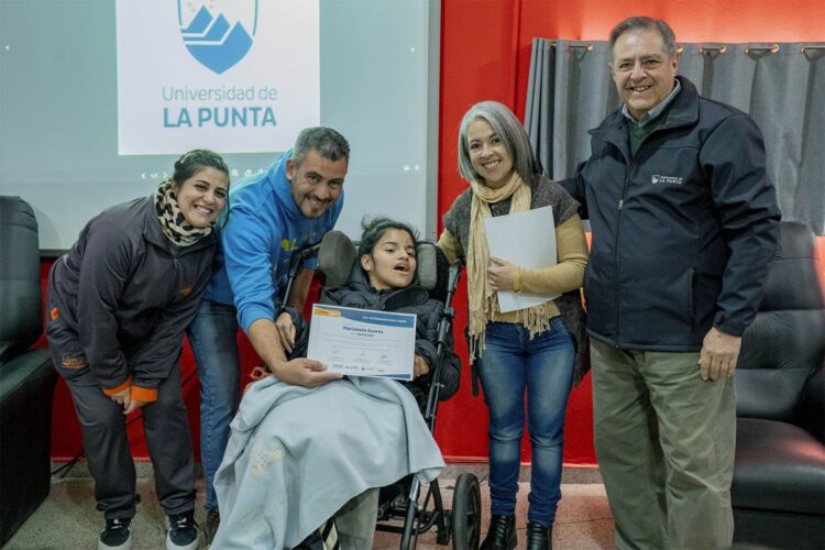 ALUMNOS DEL CENTRO EDUCATIVO TERAPÉUTICO AILEN FINALIZARON CON LOS TALLERES DE DIVULGACIÓN CIENTÍFICA Y TECNOLÓGICA PROPUESTOS POR LA ULP
