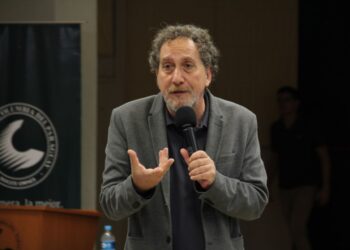 APROBARON OTORGAR EL DOCTORADO HONORIS CAUSA AL DR. CARLOS SKLIAR