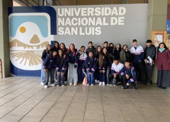 ESTUDIANTES DEL NIVEL SECUNDARIO PARTICIPARON DE ACTIVIDADES DE ORIENTACIÓN VOCACIONAL