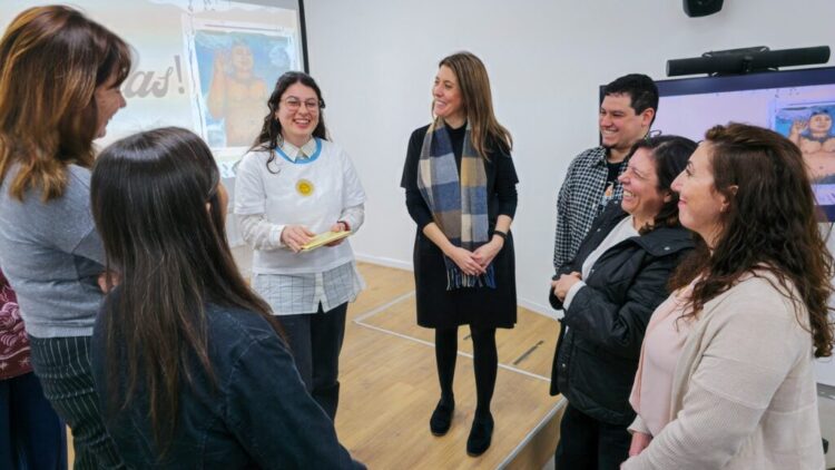 MARÍA MILAGROS BRAMARDO OBTUVO 10 EN LA DEFENSA DE SU TRABAJO FINAL Y SE GRADUÓ COMO LICENCIADA EN ARTES VISUALES