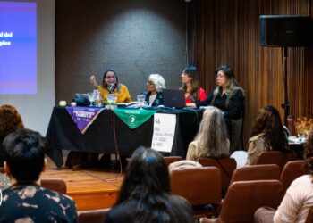 SE REALIZÓ EN LA UNSL LA JORNADA «POLÍTICAS DE GÉNERO EN RED» Y LA PRESENTACIÓN DEL LIBRO «LA DÉCADA LUCHADA»
