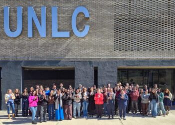 A 300 DÍAS SIN LEY, LA COMUNIDAD UNIVERSITARIA DE LA UNLC SE ABRAZA Y REAFIRMA SU COMPROMISO CON LA EDUCACIÓN PÚBLICA