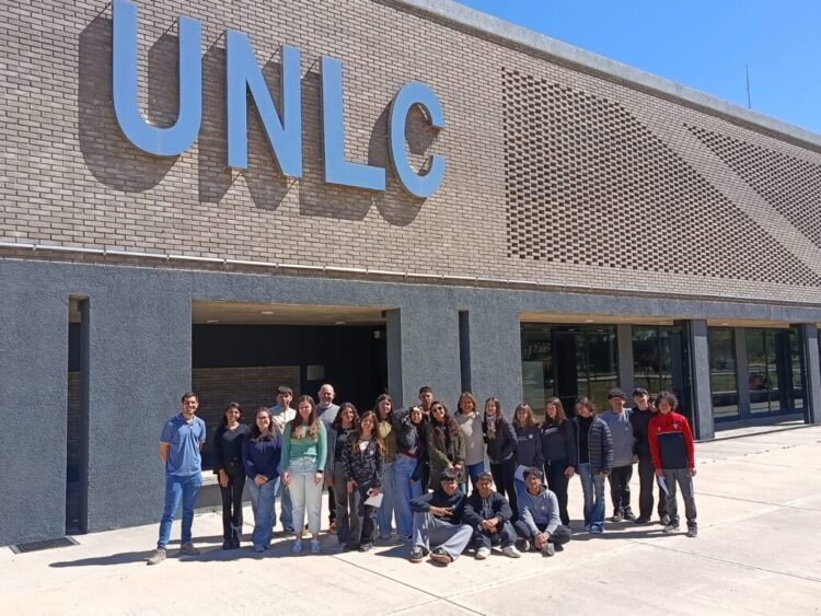 ESTUDIANTES DE LA ESCUELA Nº 288 VISITARON LA UNLC EN EL MARCO DE UN TALLER SOBRE TERRITORIO Y PAISAJE