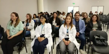 ESTUDIANTES Y AUTORIDADES DE LA UNVIME PARTICIPARON DE UNA JORNADA EN EL HOSPITAL RAMÓN CARRILLO