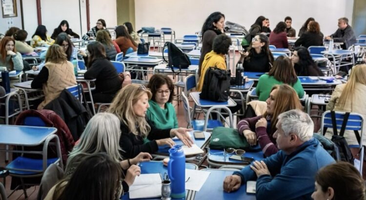 LA UNSL PROPONE UNA NUEVA FORMACIÓN DOCENTE SOBRE EDUCACIÓN E IA