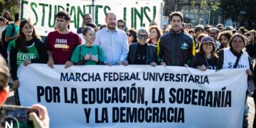SAN LUIS VOLVIÓ A LAS CALLES PARA DEFENDER LA EDUCACIÓN, LA SOBERANÍA Y LA DEMOCRACIA