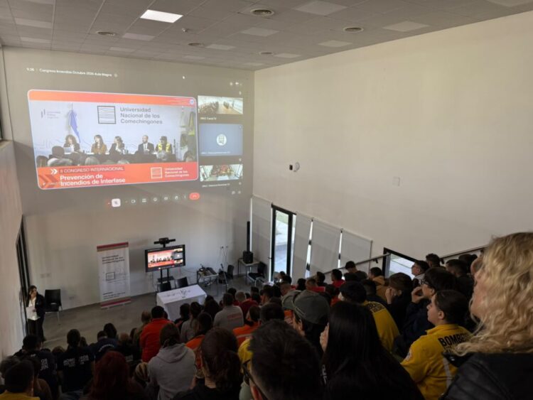 AGUSTINA RODRÍGUEZ SAÁ ABRIÓ EL II CONGRESO DE INCENDIOS DE INTERFASE: “ESTAMOS UNIENDO GENERACIONES Y CONTINENTES”