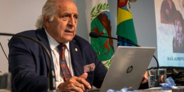 LA UNLC PRESENTÓ EL LIBRO QUE RECONSTRUYE EL ENCUENTRO ENTRE BELGRANO, LAFINUR Y LAVAYSSE