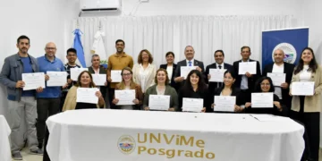 ENTREGARON CERTIFICADOS A LOS EGRESADOS DE LA DIPLOMATURA EN DOCENCIA UNIVERSITARIA
